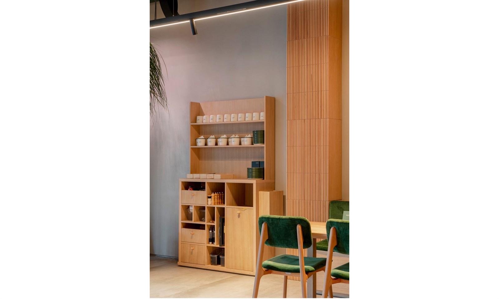 H Cafe Bakery