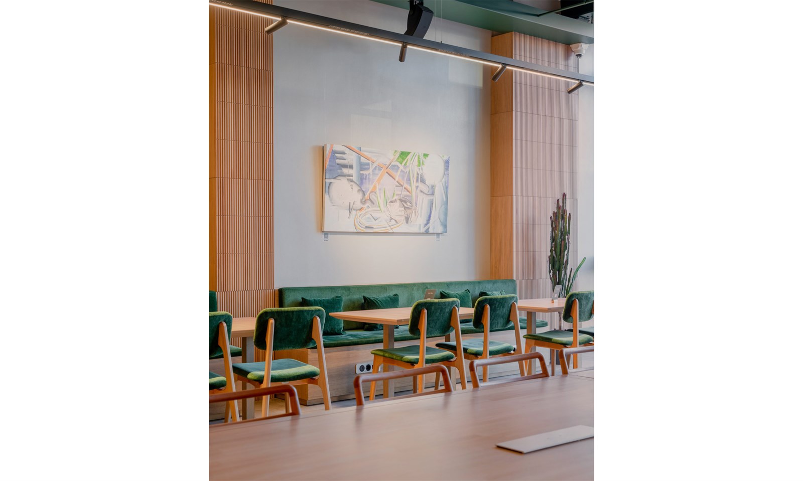 H Cafe Bakery