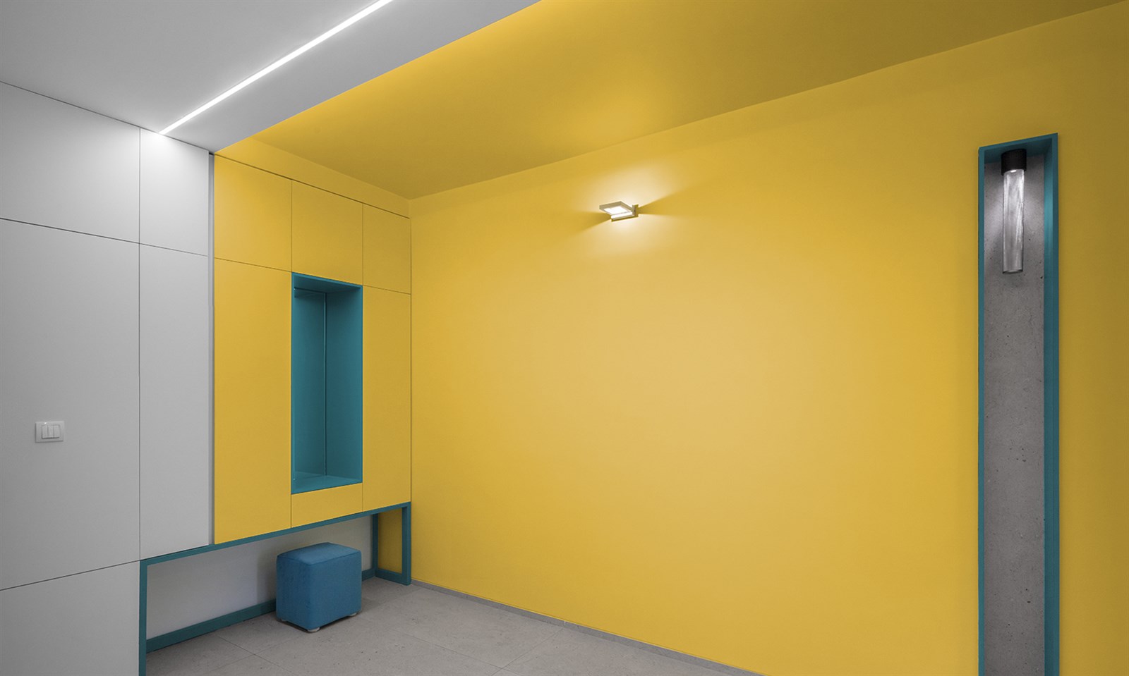 Double Ceiling Apartment
