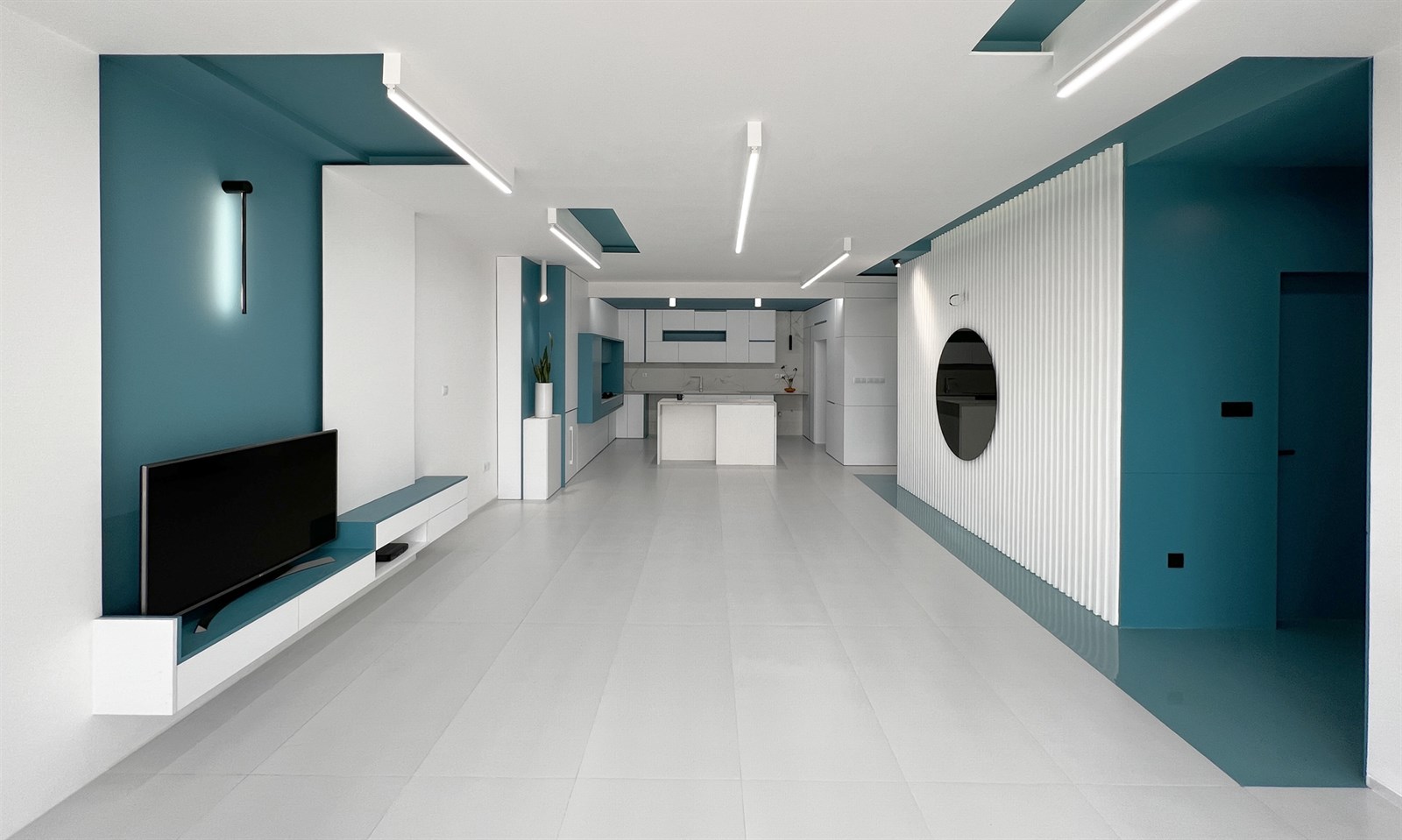 Double Ceiling Apartment