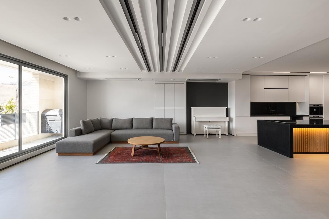 Apartment Number 10